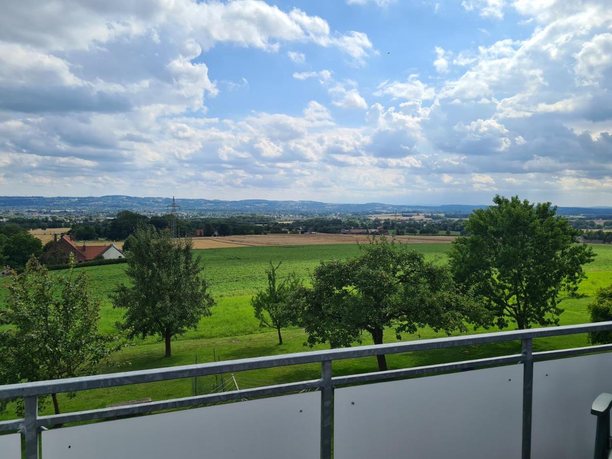 Moderne Ferienwohnung Mit Aussicht Bad Oeynhausen Esterno foto