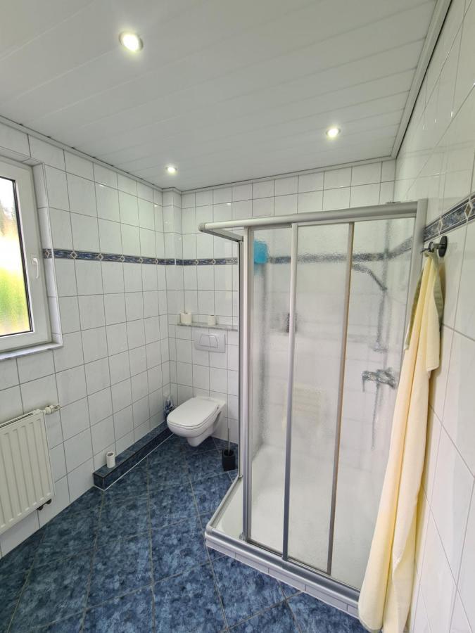 Moderne Ferienwohnung Mit Aussicht Bad Oeynhausen Esterno foto